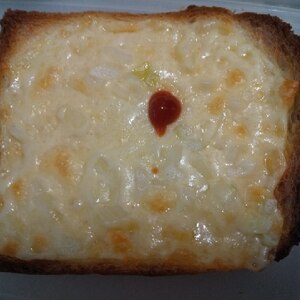 はちみつコーンチーズトースト